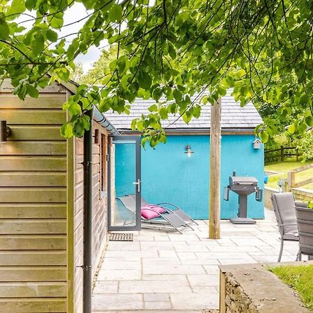Cosy Cotswolds Retreat Near Bath & Castle Combe Leilighet Chippenham  Eksteriør bilde